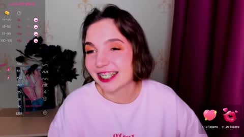 Snapshot of kindhazelhere_ chatting on 09-30-25, 10:37 Hazel online show from 09-30-25, 10:37