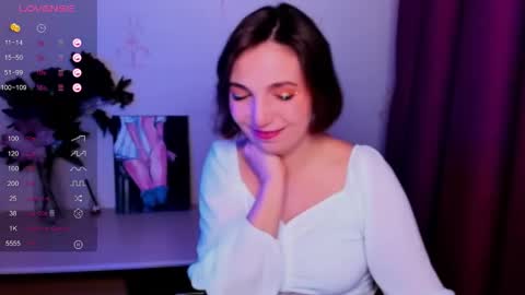 Snapshot of kindhazelhere_ chatting on 10-11-25, 08:46 Hazel online show from 10-11-25, 08:46