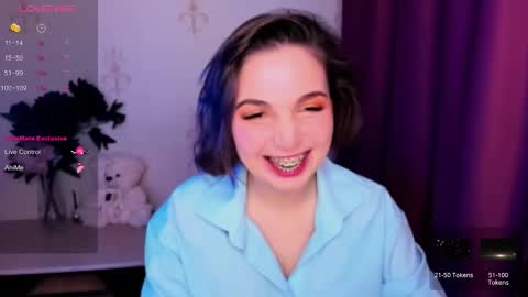 Snapshot of kindhazelhere_ chatting on 11-04-25, 08:24 Hazel online show from 11-04-25, 08:24