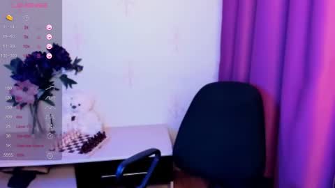 Snapshot of kindhazelhere_ chatting on 11-06-25, 08:37 Hazel online show from 11-06-25, 08:37