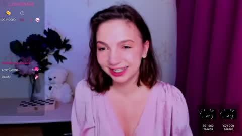 Hazel online show from 04-21-26, 06:20