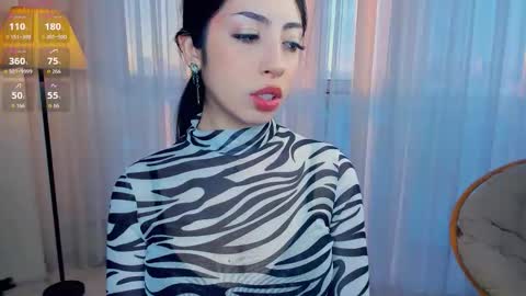 Snapshot of kindraevert chatting on 01-09-26, 04:59 Megan online show from 01-09-26, 04:59