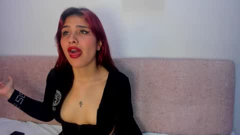 NIKKY AND MAIK online show from 12-23-25, 02:42