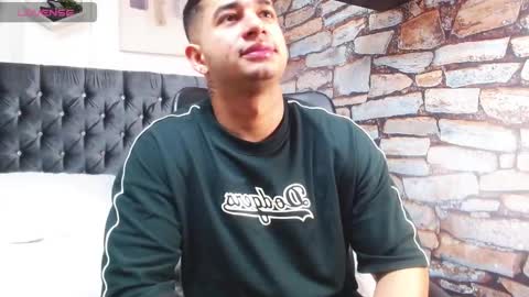 Angel Falconer online show from 11-22-25, 09:14