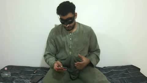 Snapshot of king_of_arabians chatting on 06-11-26, 05:33 king_of_arabians online show from 06-11-26, 05:33