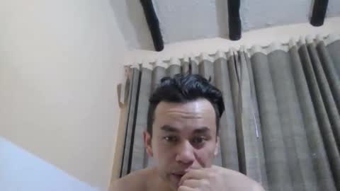 Snapshot of kingalejito chatting on 11-15-25, 03:59 KingAlejo online show from 11-15-25, 03:59