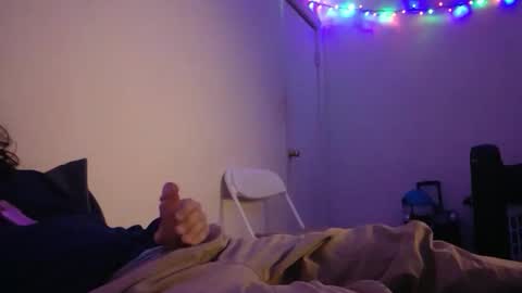 Snapshot of kingbat162 chatting on 10-29-25, 11:45 kingbat162 online show from 10-29-25, 11:45