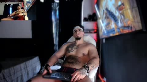 King Bear online show from 12-21-24, 10:40