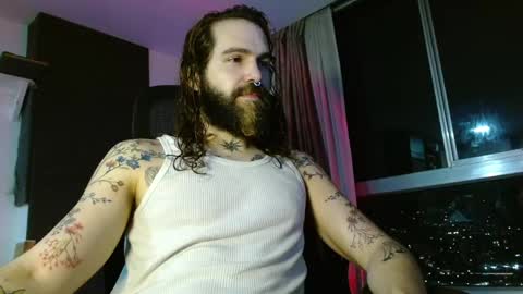 Snapshot of kingcat420 chatting on 05-03-26, 02:17 Jake online show from 05-03-26, 02:17
