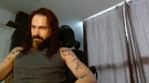 Snapshot of kingcat420 chatting on 05-13-26, 09:11 Jake online show from 05-13-26, 09:11
