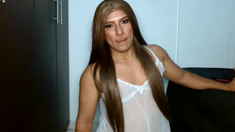 Snapshot of kingculonpollon chatting on 01-14-26, 08:25 luisa queen online show from 01-14-26, 08:25