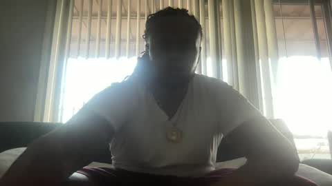 Snapshot of kingdabiggest chatting on 05-13-26, 01:47 KingDaBiggest online show from 05-13-26, 01:47