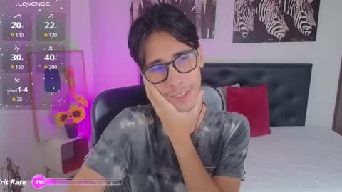 kingdanny_8 online show from 12-05-25, 03:48