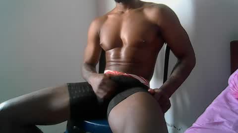 Snapshot of kingdavidmaster chatting on 05-08-26, 06:24 King online show from 05-08-26, 06:24