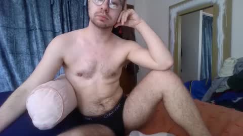 Snapshot of kingknewyork chatting on 04-11-26, 06:01 tommy online show from 04-11-26, 06:01