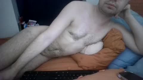 Snapshot of kingknewyork chatting on 06-17-26, 03:35 tommy online show from 06-17-26, 03:35
