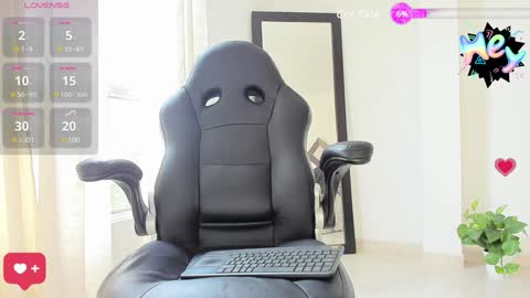 Snapshot of kinglatinlover chatting on 01-28-25, 06:17 George Santos online show from 01-28-25, 06:17