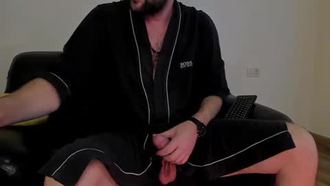 Snapshot of kingmallcom chatting on 10-23-25, 07:34 The King online show from 10-23-25, 07:34