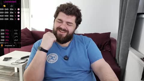 Snapshot of kingmarti chatting on 12-19-24, 11:50 Marti online show from 12-19-24, 11:50