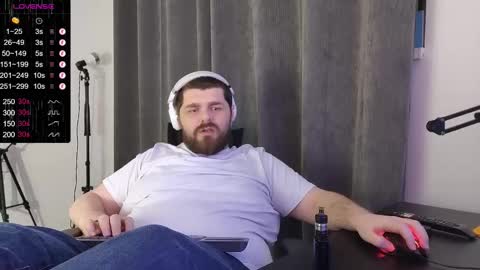 Snapshot of kingmarti chatting on 02-13-26, 06:42 Marti online show from 02-13-26, 06:42