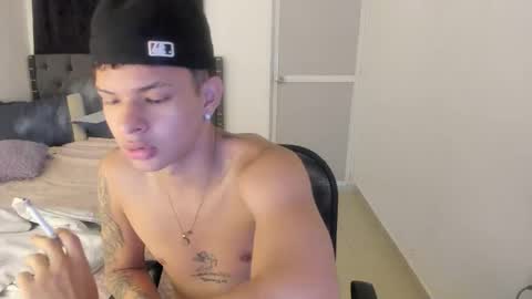 Snapshot of kings_latins chatting on 10-12-25, 10:42 DOMINANT ALPHA KINGS online show from 10-12-25, 10:42