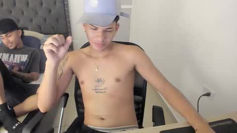 Snapshot of kings_latins chatting on 10-17-25, 02:48 DOMINANT ALPHA KINGS online show from 10-17-25, 02:48