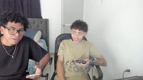 Snapshot of kings_latins chatting on 10-21-25, 11:38 DOMINANT ALPHA KINGS online show from 10-21-25, 11:38