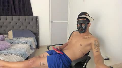 Snapshot of kings_latins chatting on 10-28-25, 08:18 DOMINANT ALPHA KINGS online show from 10-28-25, 08:18