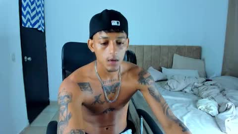 Snapshot of kings_latins chatting on 10-28-25, 10:34 DOMINANT ALPHA KINGS online show from 10-28-25, 10:34