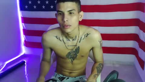 Snapshot of kings_latins chatting on 11-12-25, 07:35 DOMINANT ALPHA KINGS online show from 11-12-25, 07:35