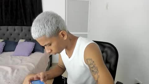 Snapshot of kings_latins chatting on 11-19-25, 05:51 DOMINANT ALPHA KINGS online show from 11-19-25, 05:51