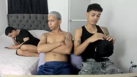 Snapshot of kings_latins chatting on 11-30-25, 05:33 DOMINANT ALPHA KINGS online show from 11-30-25, 05:33