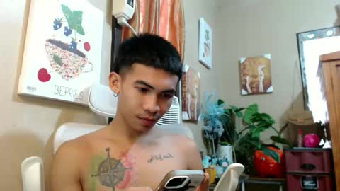 Snapshot of kingscock18 chatting on 09-25-25, 02:04 ALVIN online show from 09-25-25, 02:04