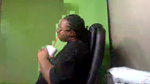 kingstudiobestactor1 online show from 12-10-24, 02:05