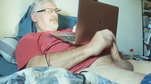 Snapshot of kingtongue10 chatting on 11-04-25, 06:29 kingtongue10 online show from 11-04-25, 06:29