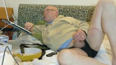 Snapshot of kinkcentral chatting on 05-18-26, 08:36 kinkcentral online show from 05-18-26, 08:36