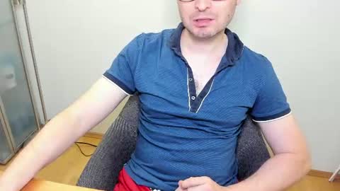 Snapshot of kinksubbydubby chatting on 07-13-26, 07:38 kinksubbydubby online show from 07-13-26, 07:38