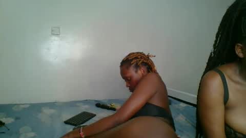 kinky_aria online show from 09-11-25, 02:28