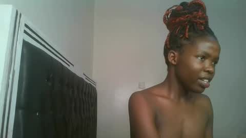 kinky_aria online show from 09-19-25, 05:24