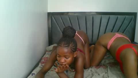 kinky_aria online show from 11-26-25, 08:43