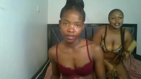 kinky_aria online show from 12-02-25, 09:14