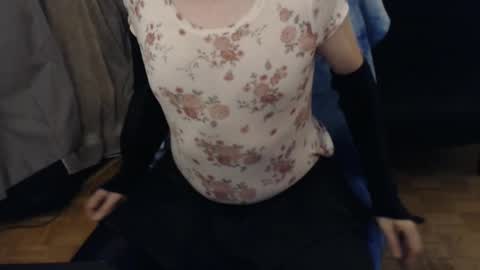 Alicia online show from 09-23-25, 01:19