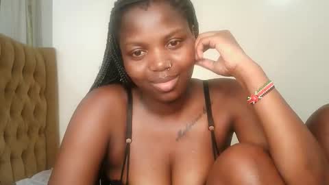 Lola online show from 04-13-26, 11:10