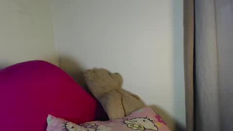 Snapshot of kinky_me1 chatting on 02-27-26, 09:42 princess online show from 02-27-26, 09:42