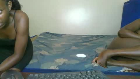 Snapshot of kinky_roey chatting on 02-07-25, 03:34 kinky_roey online show from 02-07-25, 03:34