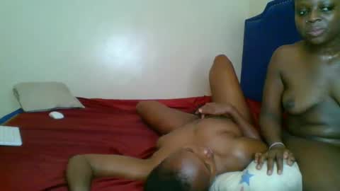 Snapshot of kinky_roey chatting on 03-09-25, 05:00 kinky_roey online show from 03-09-25, 05:00