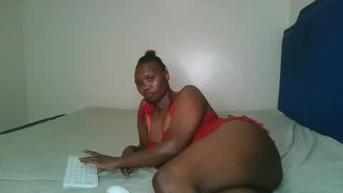 Snapshot of kinky_roey chatting on 03-11-25, 05:35 kinky_roey online show from 03-11-25, 05:35