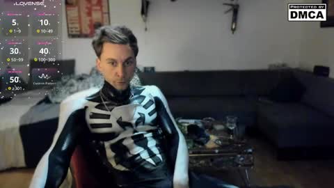 Snapshot of kinky_spidey chatting on 12-22-25, 02:47 kinky_spidey online show from 12-22-25, 02:47