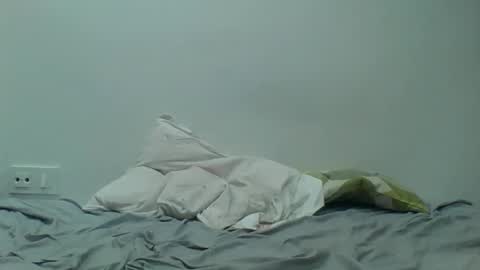 Snapshot of kinky_switch7 chatting on 06-09-26, 11:27 Lucy InTheSky... online show from 06-09-26, 11:27