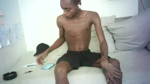 Snapshot of kinkybby_ chatting on 03-09-25, 09:46 kinkybby_ online show from 03-09-25, 09:46